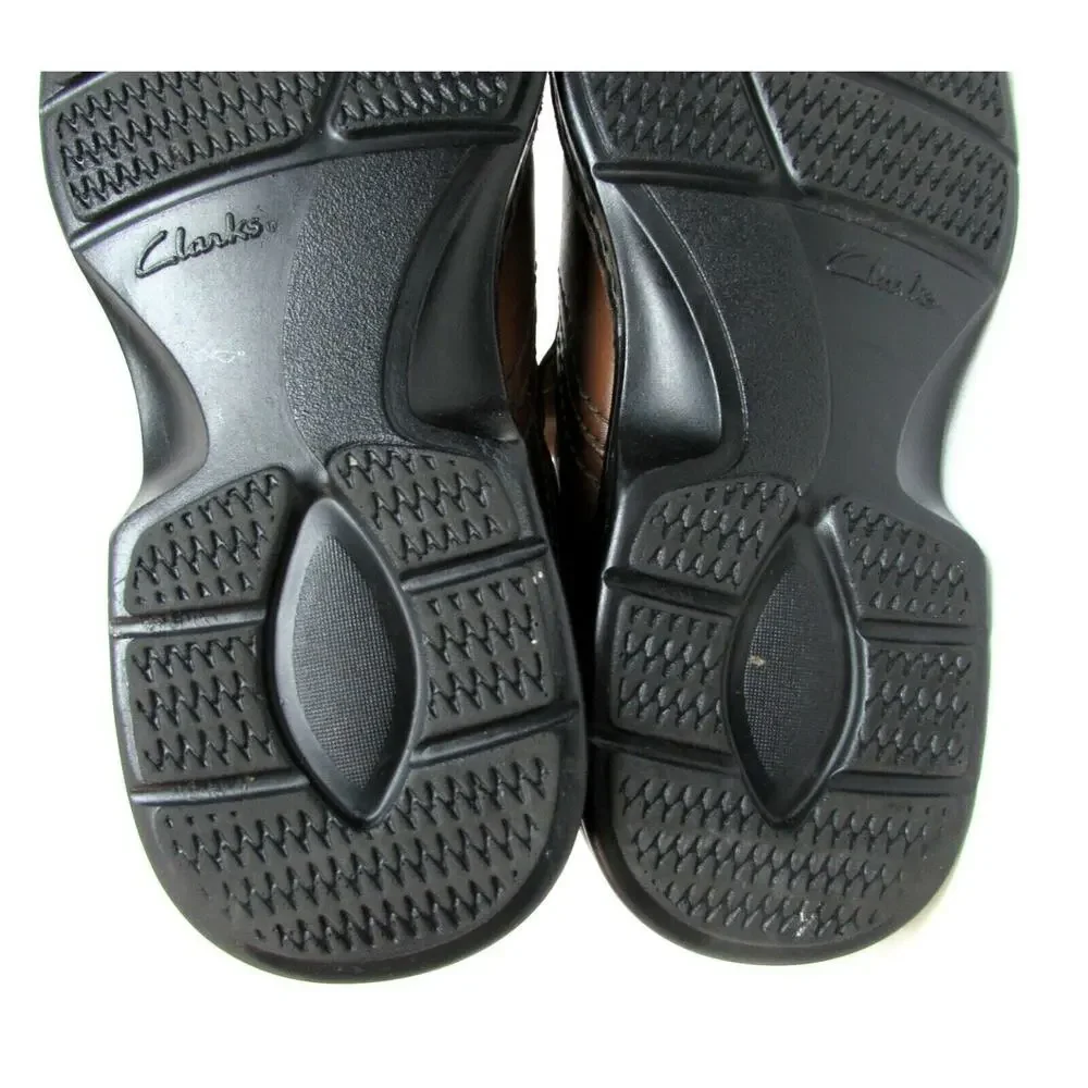 Clarks these shoes